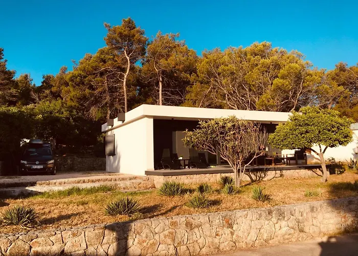 Holiday House Manoka